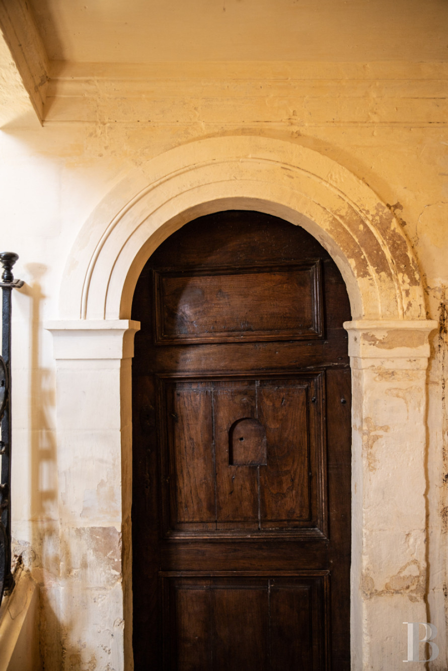 A château and its outbuildings in walled grounds to the north-east of Falaise, in Calvados - photo  n°40